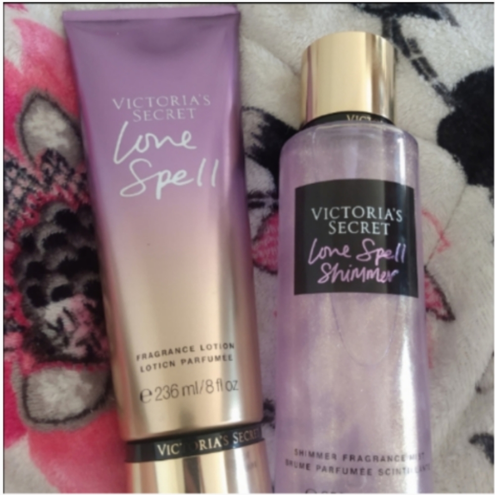 Victoria's secret duo